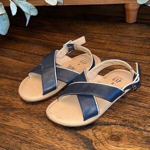 Baby gap, TG CROSS SANDAL
NAVY  BLUE 320 size 8
